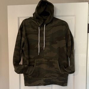 NWOT Camouflage Hoodie - Unisex Adult S